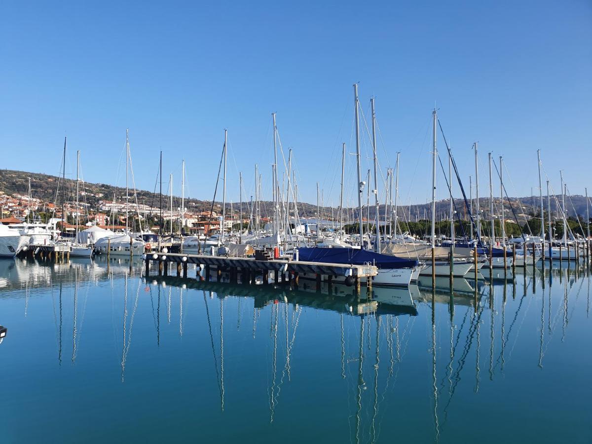 Holiday home Floating House Adela