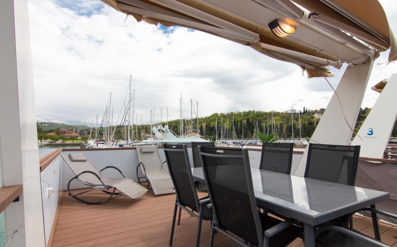 Holiday home Floating House Adela